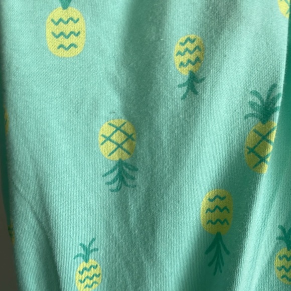 🍍 Jumper - Picture 2 of 3